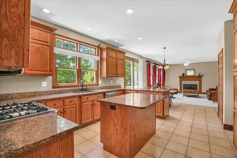 2701 Summerhill Lane Champaign IL 61822