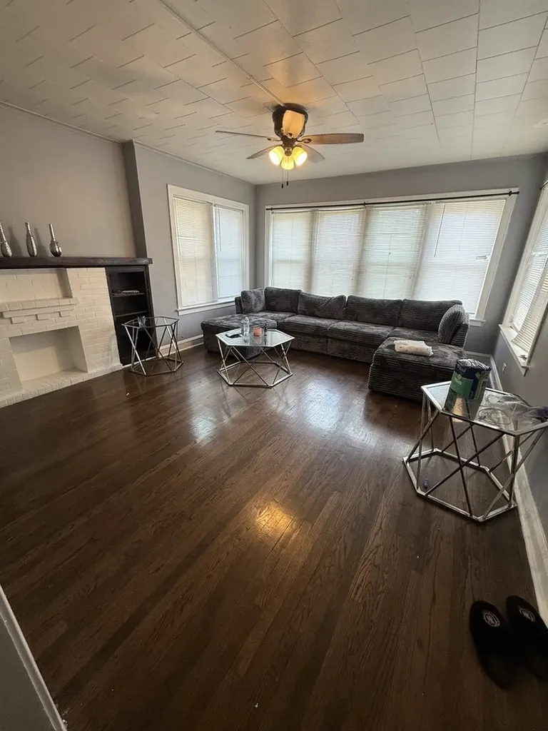 7544 South Sangamon Street Chicago IL 60620