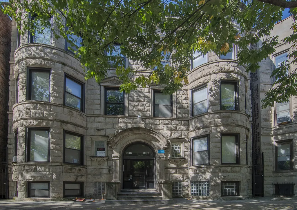 5610 South Michigan Street Chicago IL 60606