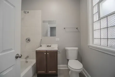 5610 South Michigan Street Chicago IL 60606