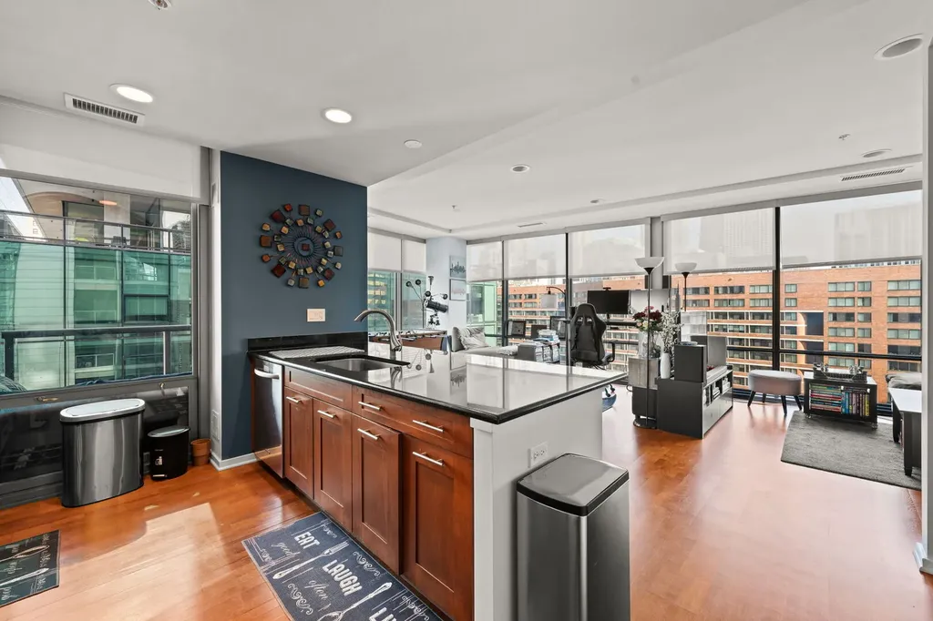 240 East Illinois Street Chicago IL 60611