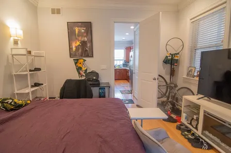 3718 North Wilton Avenue Chicago IL 60613