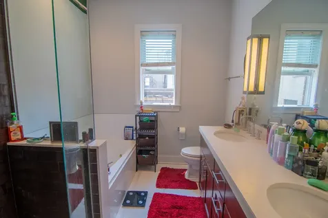 3718 North Wilton Avenue Chicago IL 60613