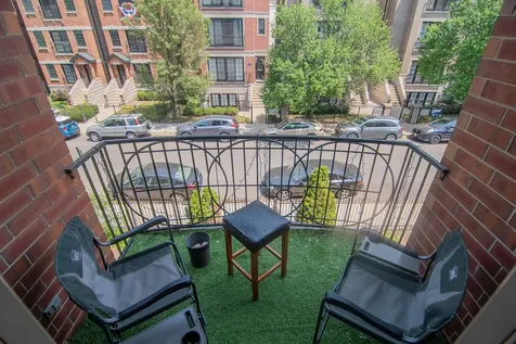 3718 North Wilton Avenue Chicago IL 60613