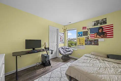 910 Marble Court Volo IL 60073