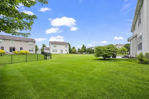 910 Marble Court Volo IL 60073