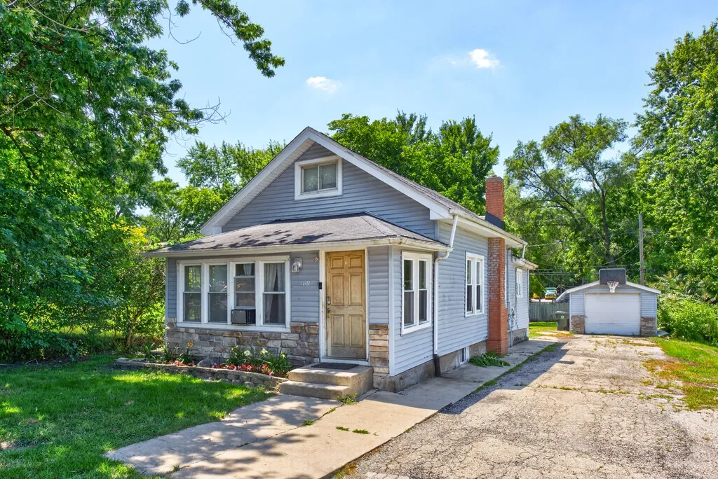1149 South Spencer Street Aurora IL 60505
