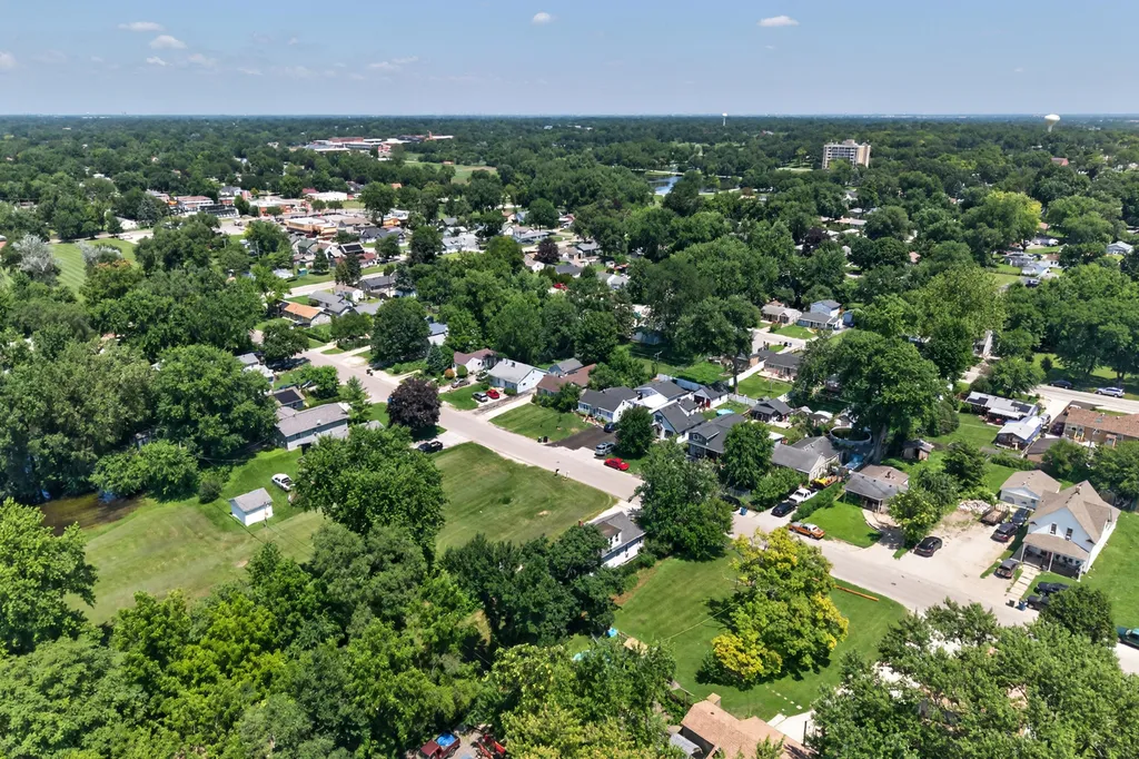 1149 South Spencer Street Aurora IL 60505