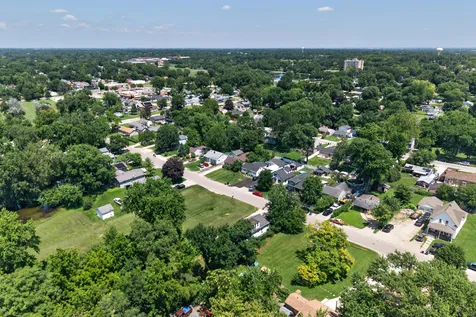 1149 South Spencer Street Aurora IL 60505