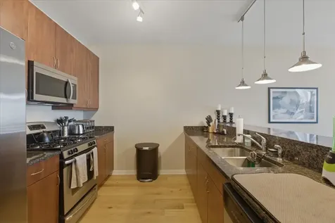 757 North Orleans Street Chicago IL 60654