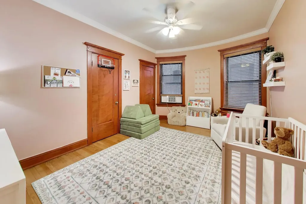 5525 South Cornell Avenue Chicago IL 60637