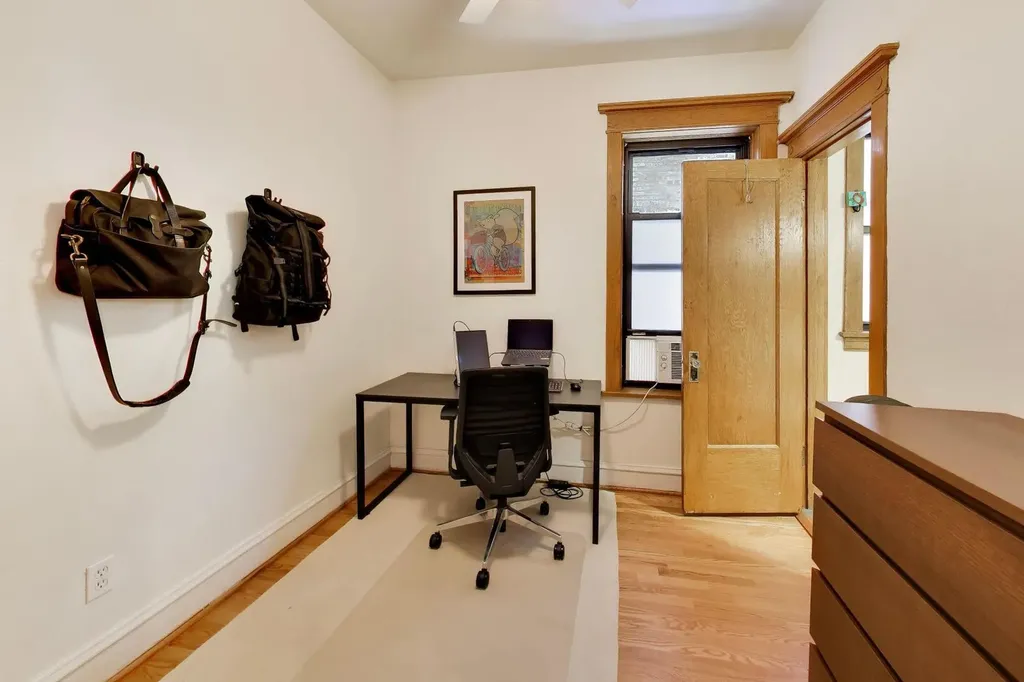 5525 South Cornell Avenue Chicago IL 60637