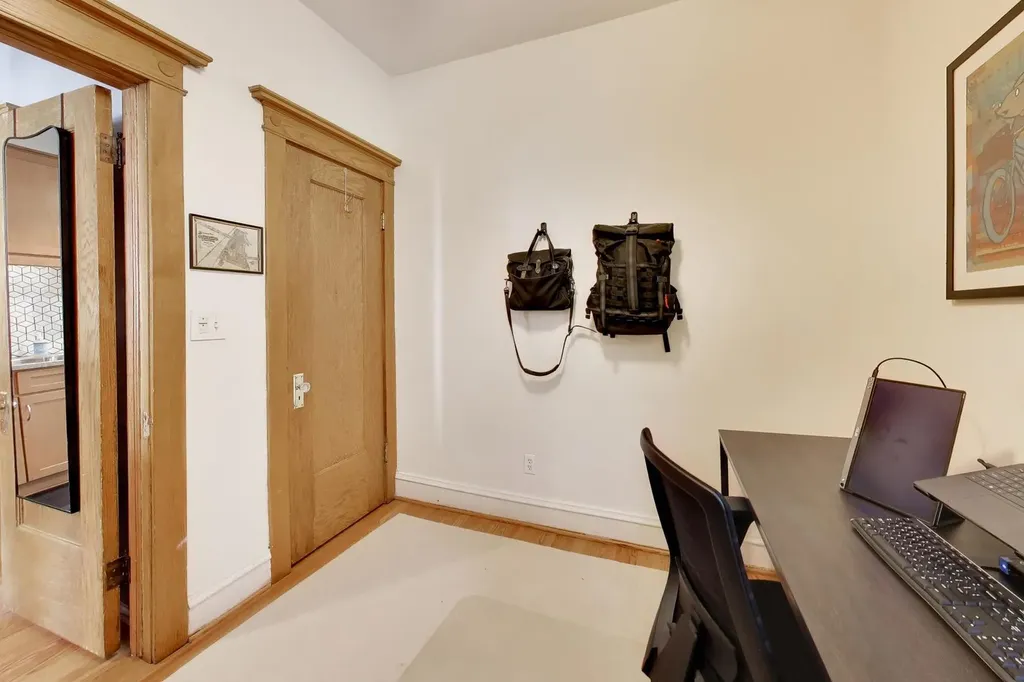 5525 South Cornell Avenue Chicago IL 60637
