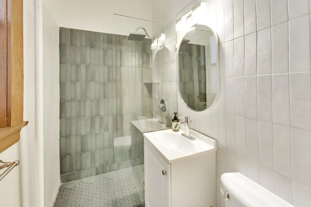 5525 South Cornell Avenue Chicago IL 60637