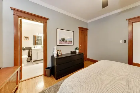 5525 South Cornell Avenue Chicago IL 60637