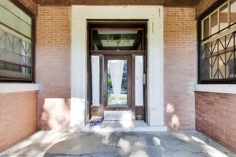 5525 South Cornell Avenue Chicago IL 60637