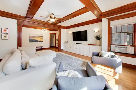 5525 South Cornell Avenue Chicago IL 60637