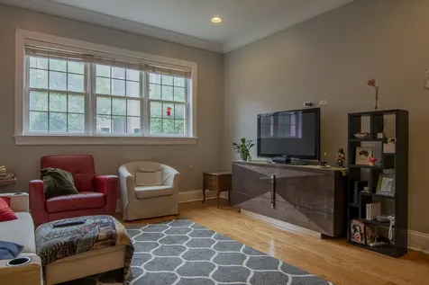 3718 North Wilton Avenue Chicago IL 60613