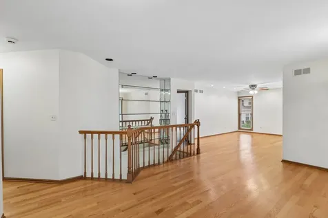 2109 North Charter Point Drive Arlington Heights IL 60004