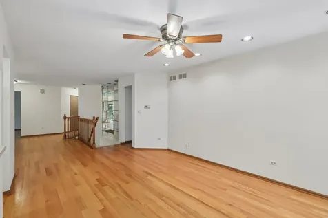 2109 North Charter Point Drive Arlington Heights IL 60004