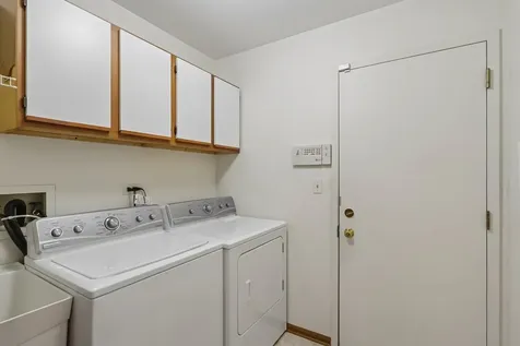 2109 North Charter Point Drive Arlington Heights IL 60004