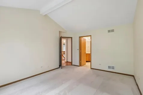 2109 North Charter Point Drive Arlington Heights IL 60004