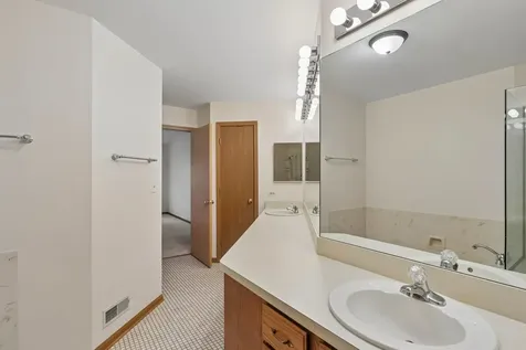 2109 North Charter Point Drive Arlington Heights IL 60004
