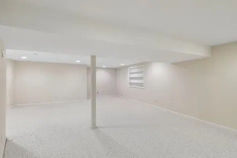 2109 North Charter Point Drive Arlington Heights IL 60004