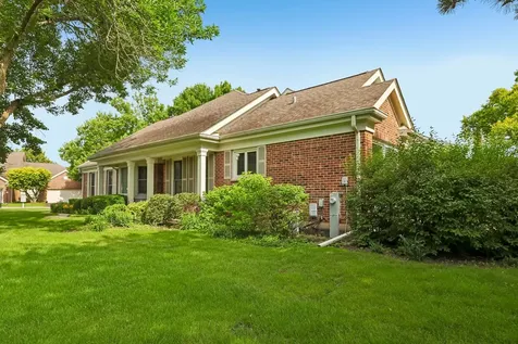 2109 North Charter Point Drive Arlington Heights IL 60004