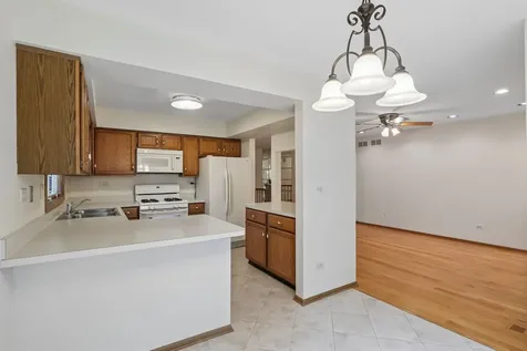 2109 North Charter Point Drive Arlington Heights IL 60004