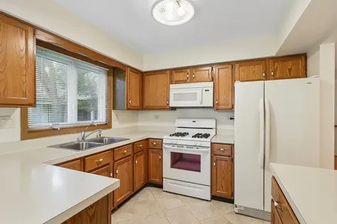 2109 North Charter Point Drive Arlington Heights IL 60004