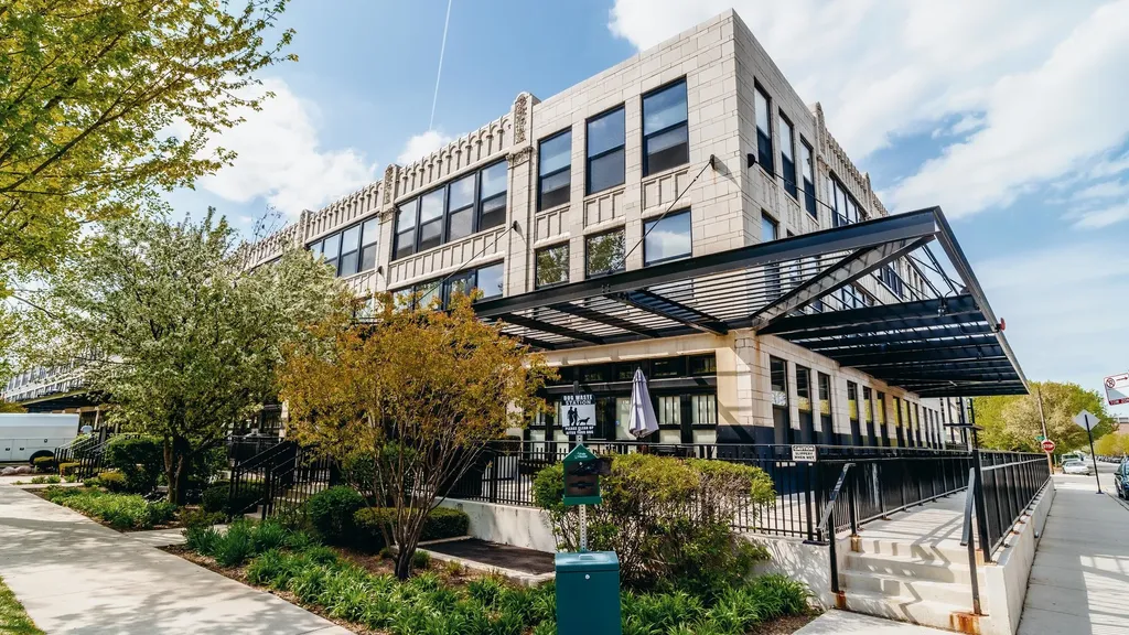 1000 West 15th Street Chicago IL 60608