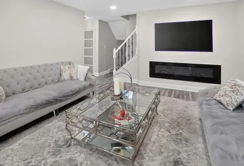 9447 Meadow Lane Des Plaines IL 60016