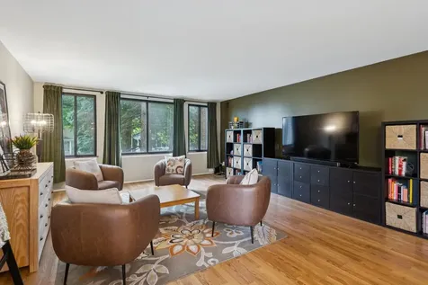 110 South Dunton Avenue Arlington Heights IL 60005