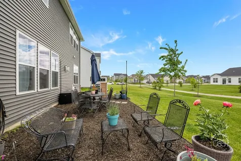 115 Piper Glen Avenue Oswego IL 60543