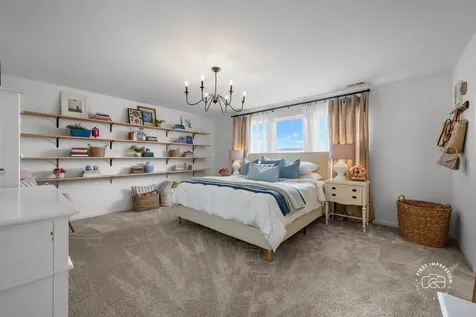 115 Piper Glen Avenue Oswego IL 60543