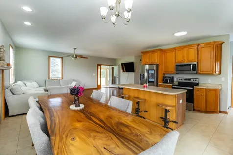 16649 Beaverton Road Capron IL 61012