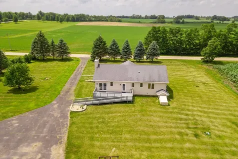 16649 Beaverton Road Capron IL 61012