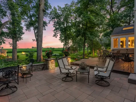1912 Whispering Oaks Lane Sugar Grove IL 60554
