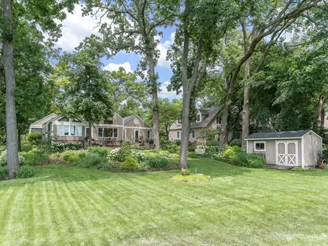 1912 Whispering Oaks Lane Sugar Grove IL 60554