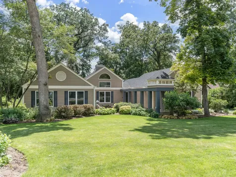 1912 Whispering Oaks Lane Sugar Grove IL 60554
