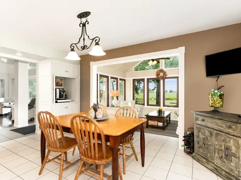 1912 Whispering Oaks Lane Sugar Grove IL 60554