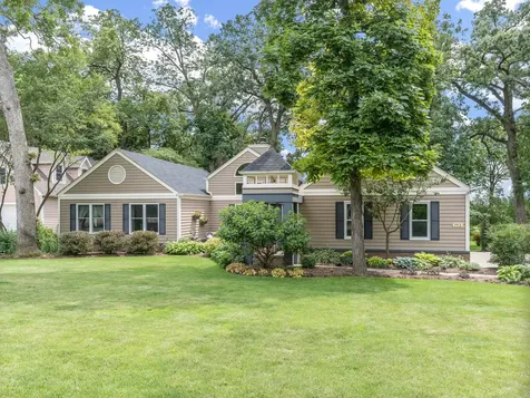 1912 Whispering Oaks Lane Sugar Grove IL 60554
