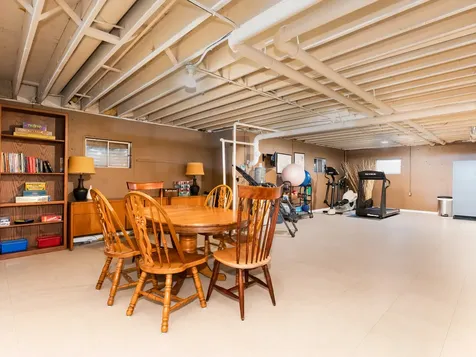 1912 Whispering Oaks Lane Sugar Grove IL 60554