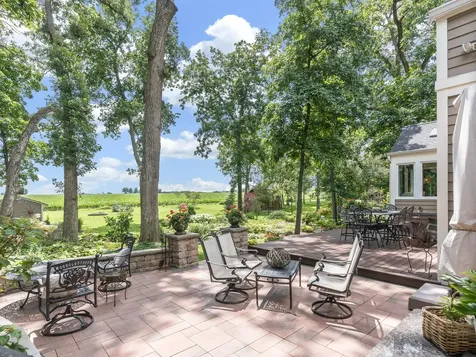 1912 Whispering Oaks Lane Sugar Grove IL 60554