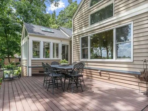 1912 Whispering Oaks Lane Sugar Grove IL 60554