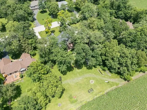 1912 Whispering Oaks Lane Sugar Grove IL 60554
