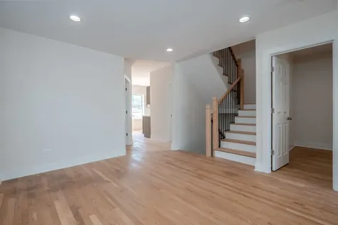 2716 East Avenue Berwyn IL 60402