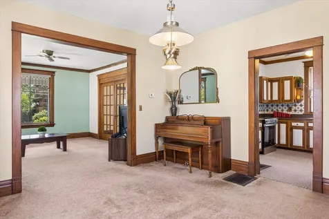 805 Clay Street Woodstock IL 60098