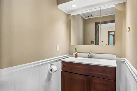 805 Clay Street Woodstock IL 60098